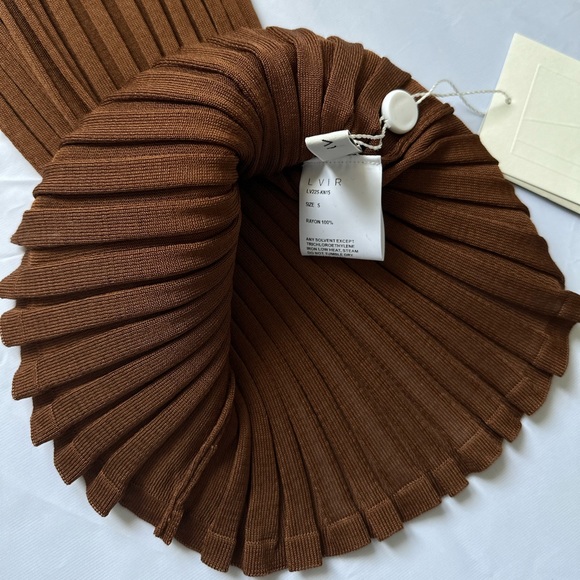 LVIR Brown Turtleneck Rayon Tank Top Size Small SSENSE - Picture 7 of 10